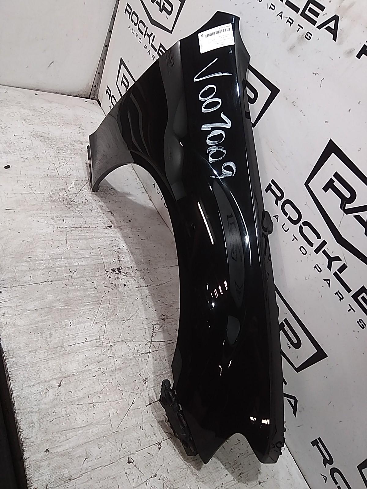 View Auto part Right Guard Chrysler 300c 2013