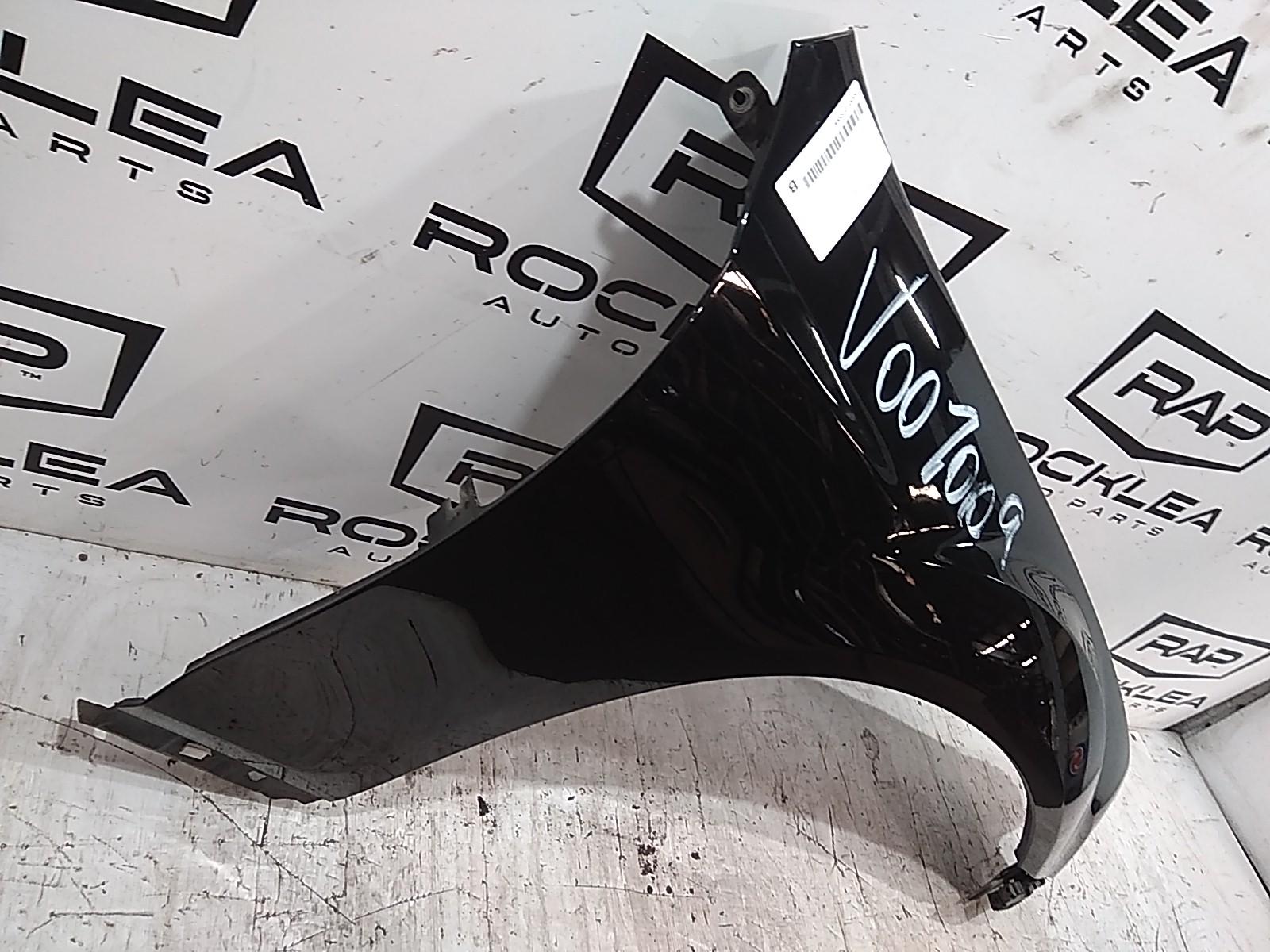 View Auto part Right Guard Chrysler 300c 2013