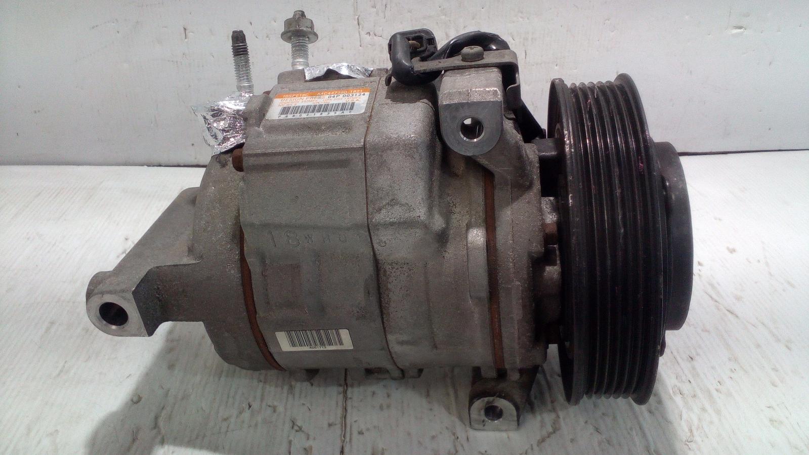 2013 Chrysler 300c A/C Compressor View Auto part A/C Compressor Chrysler 300c 2013