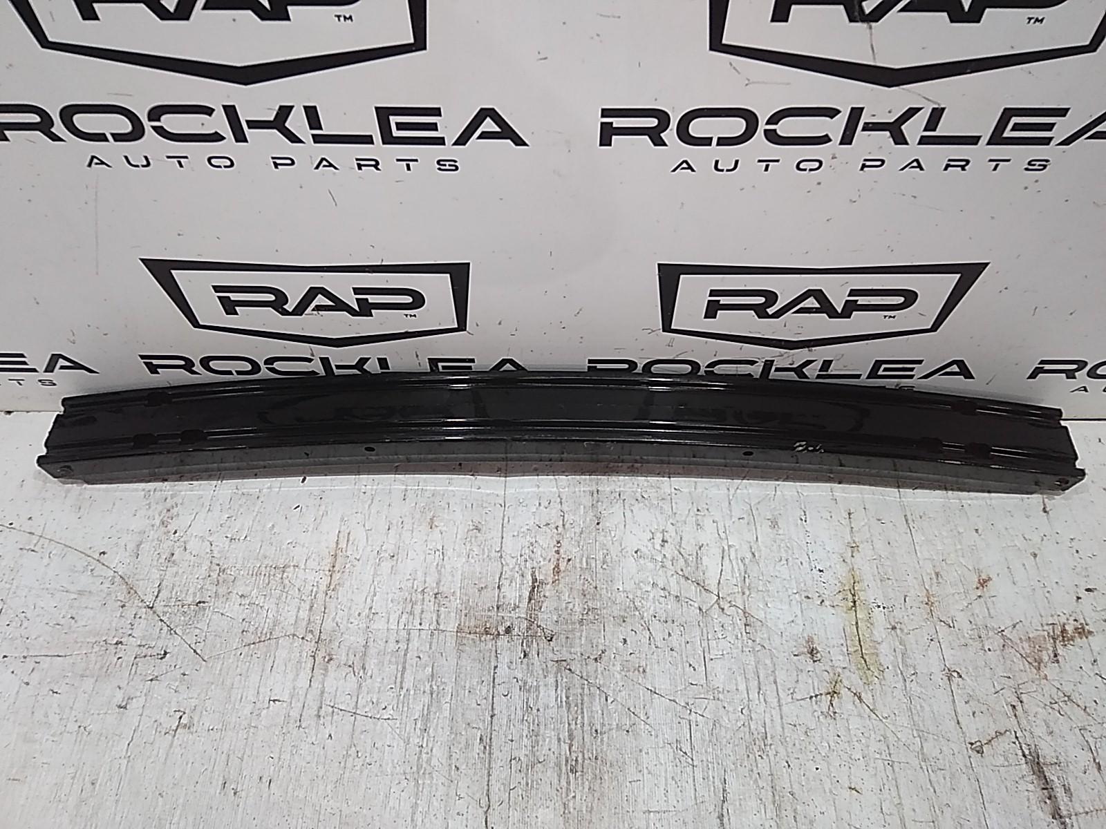 2013 Chrysler 300c R/Bar Bracket/Reinfo View Auto part R/Bar Bracket/Reinfo Chrysler 300c 2013