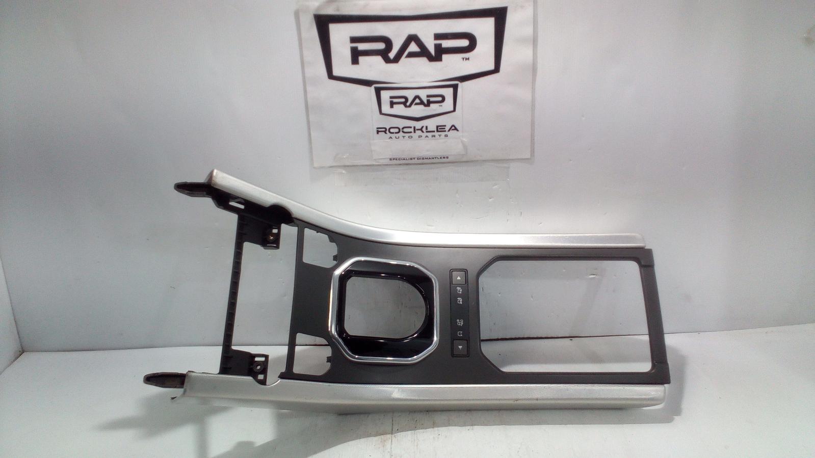 View Auto part Console Land Rover Rangerover Evoque 2013