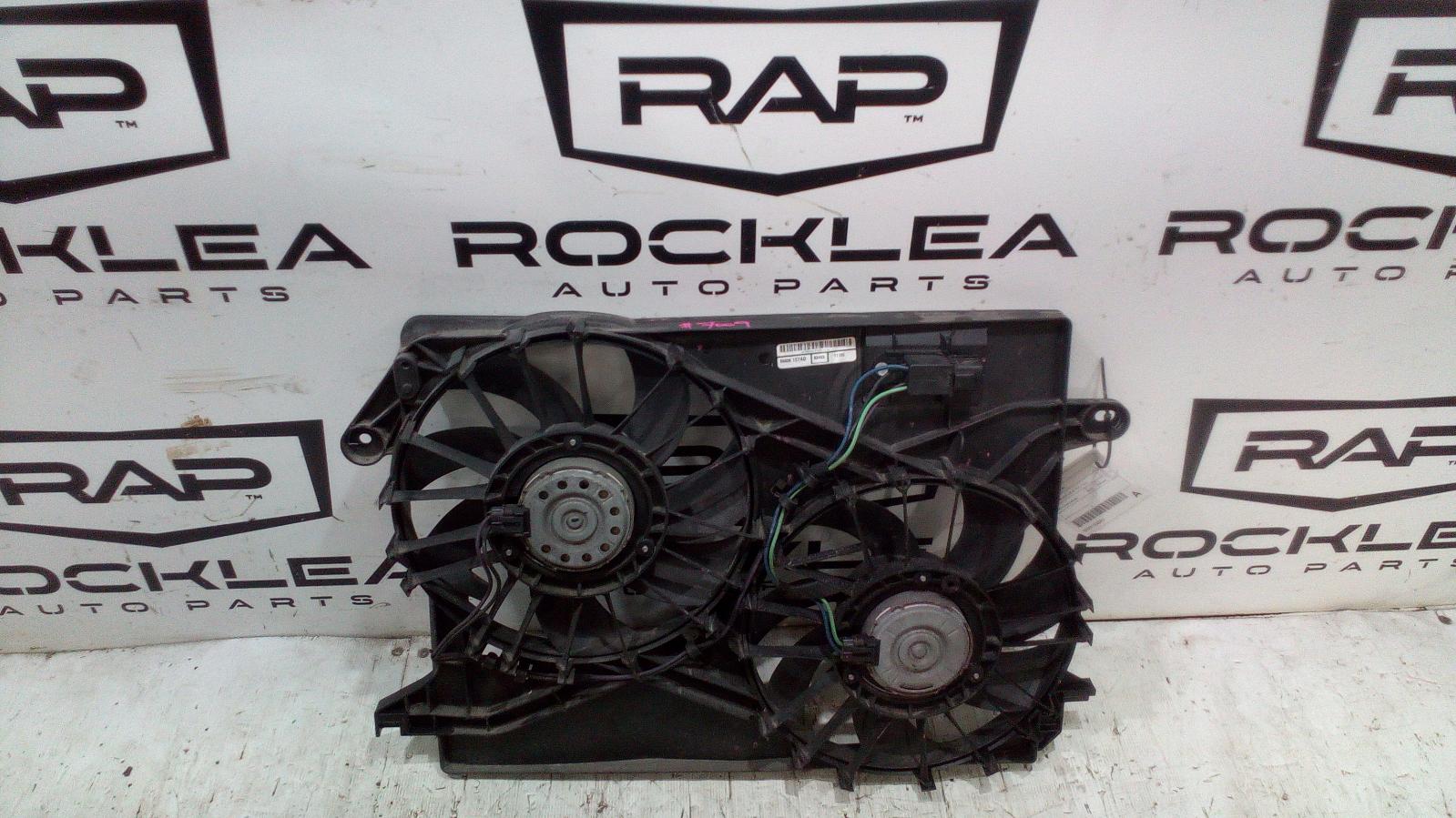 2013 Chrysler 300c Fan View Auto part Fan Chrysler 300c 2013