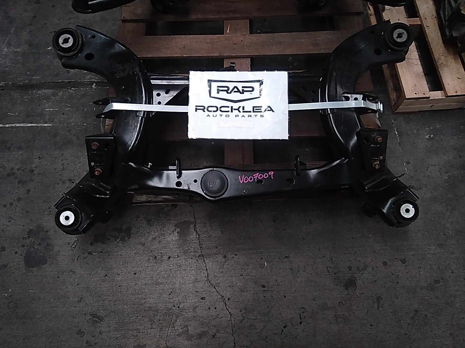 View Auto part R Beam/Cradle/Xmembr Chrysler 300c 2013