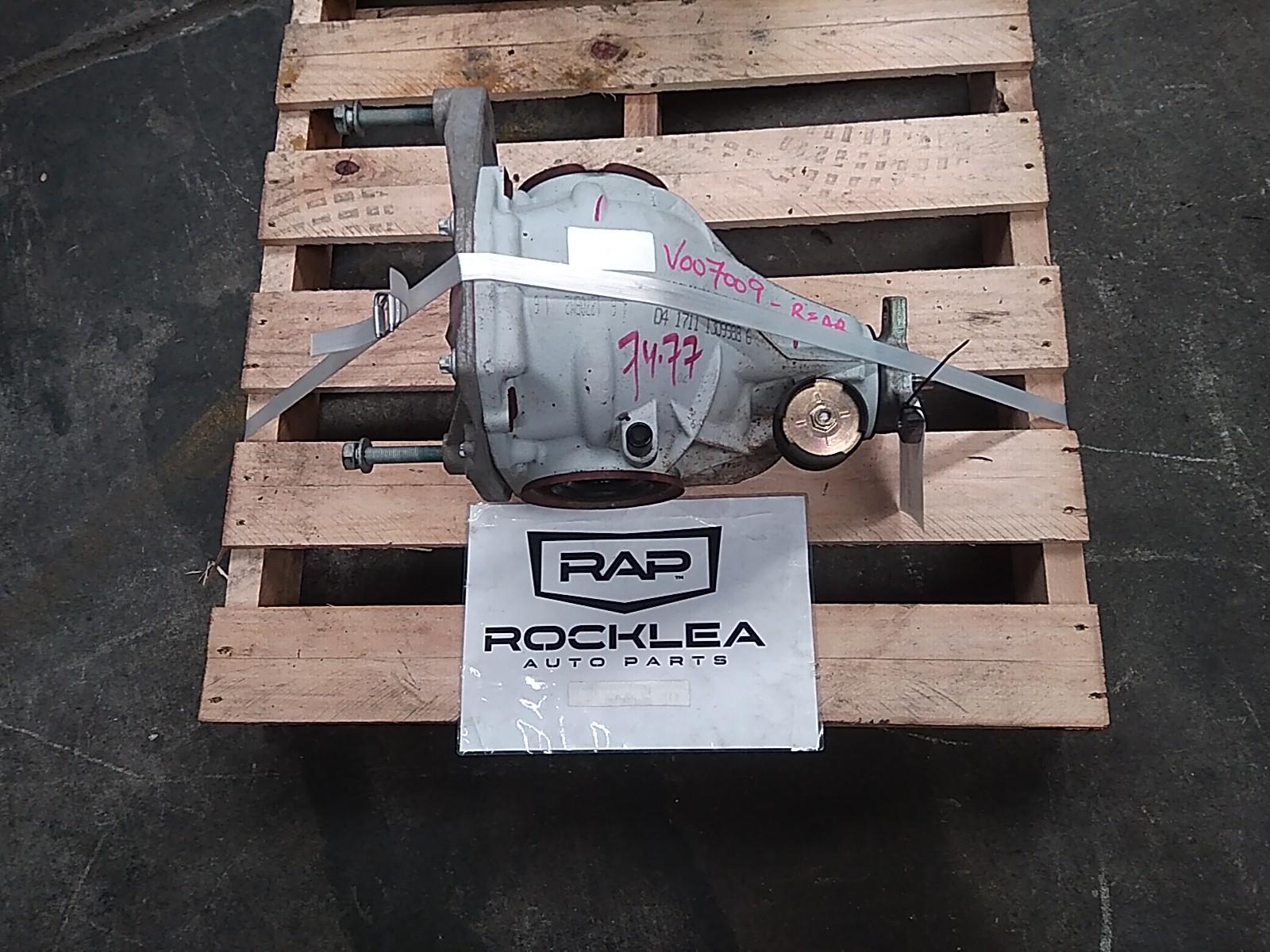 View Auto part Differential Centre Chrysler 300c 2013