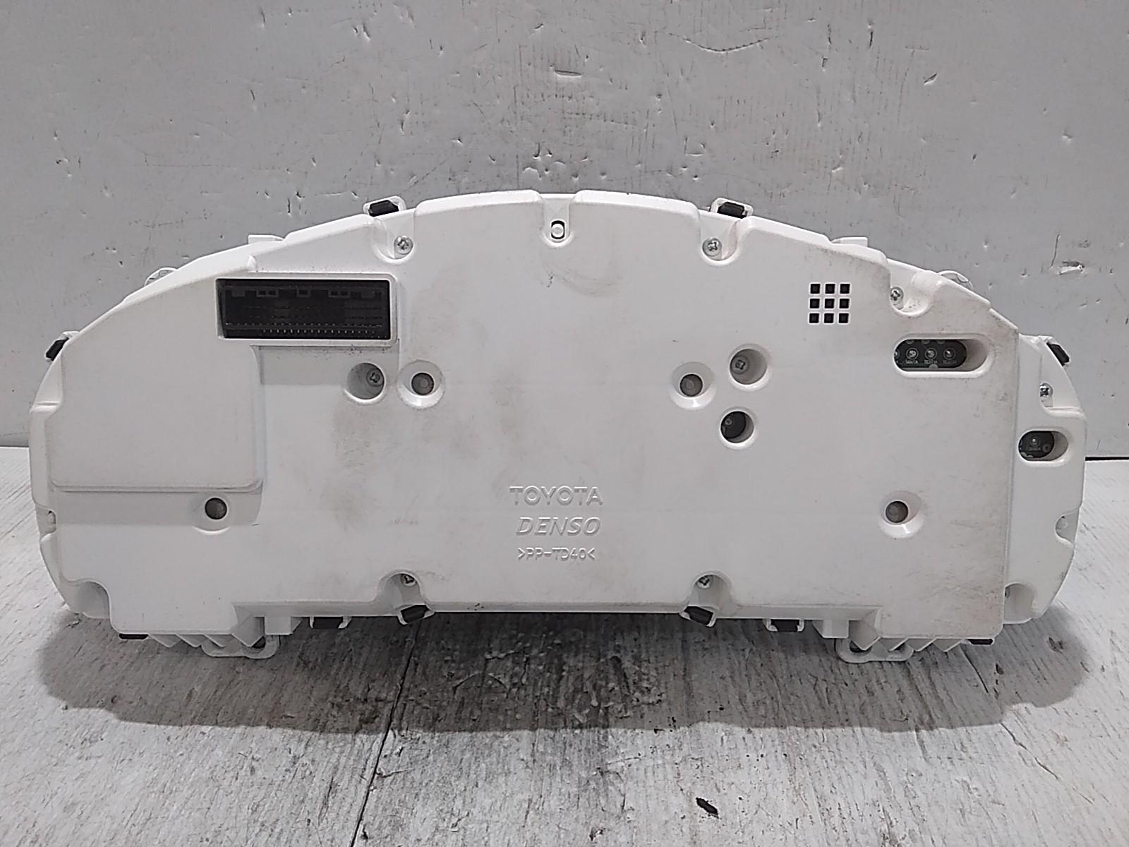 View Auto part Instrument Cluster Toyota Kluger 2008