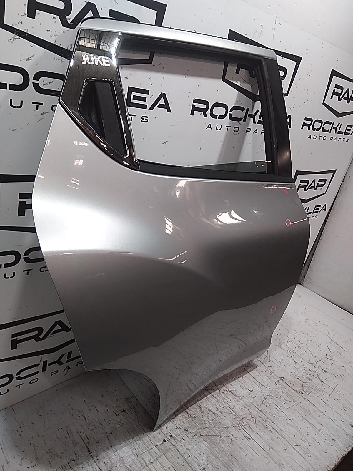 View Auto part Right Rear Door Sliding Nissan Juke 2015