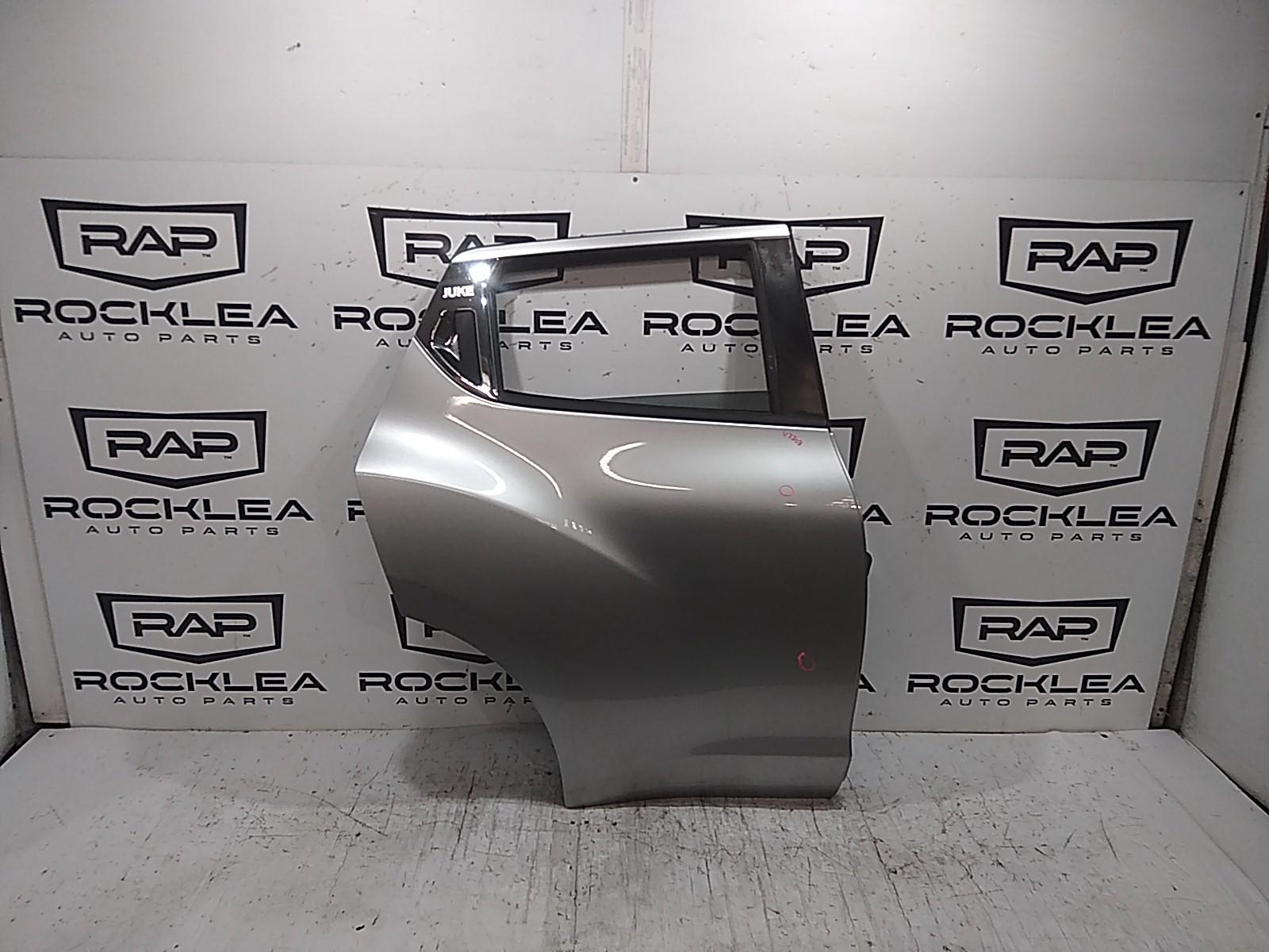 View Auto part Right Rear Door Sliding Nissan Juke 2015