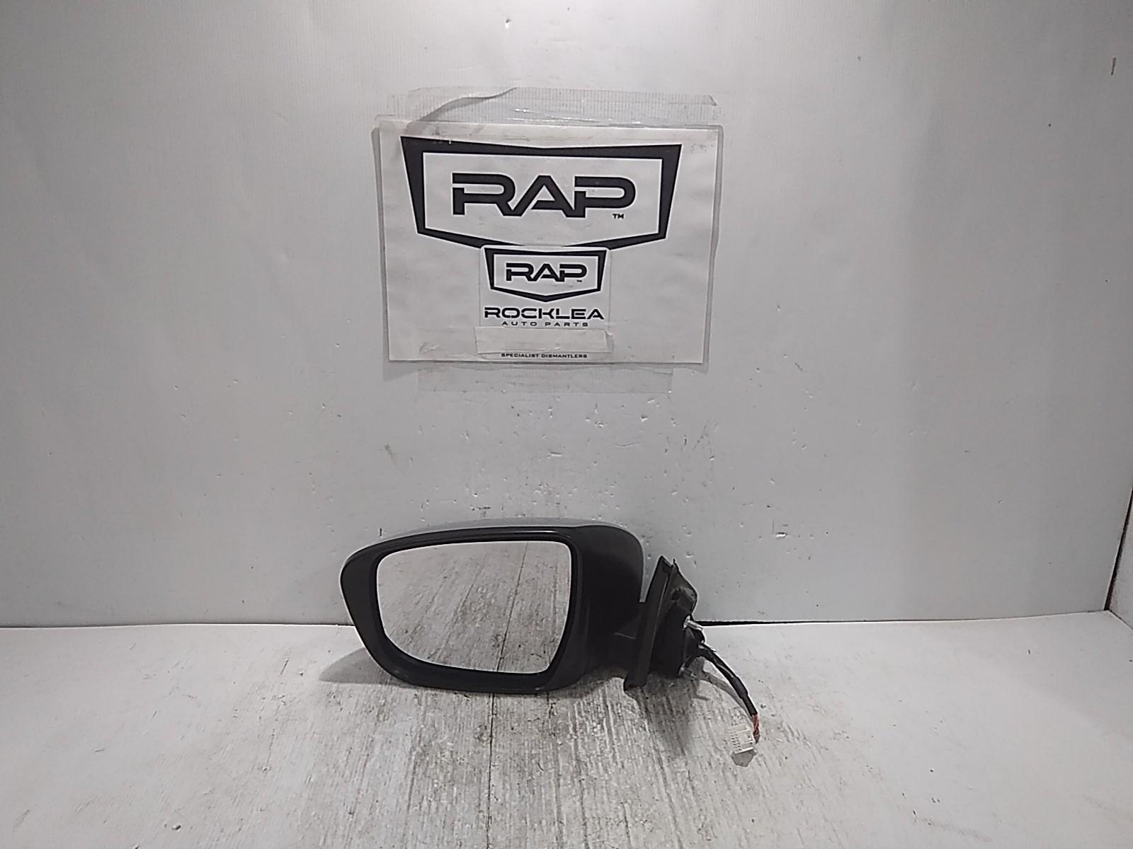 View Auto part Left Door Mirror Nissan Juke 2015