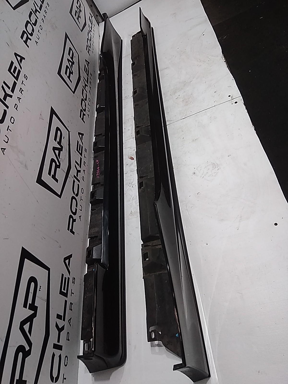 View Auto part Side Step/Skirt Toyota 86 2013