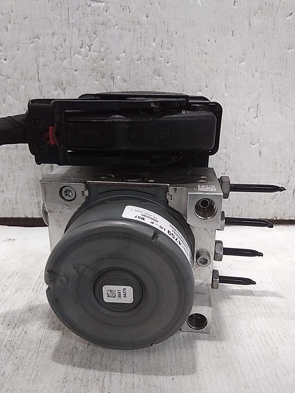 2018 Holden Equinox Abs Pump/Modulator View Auto part Abs Pump/Modulator Holden Equinox 2018