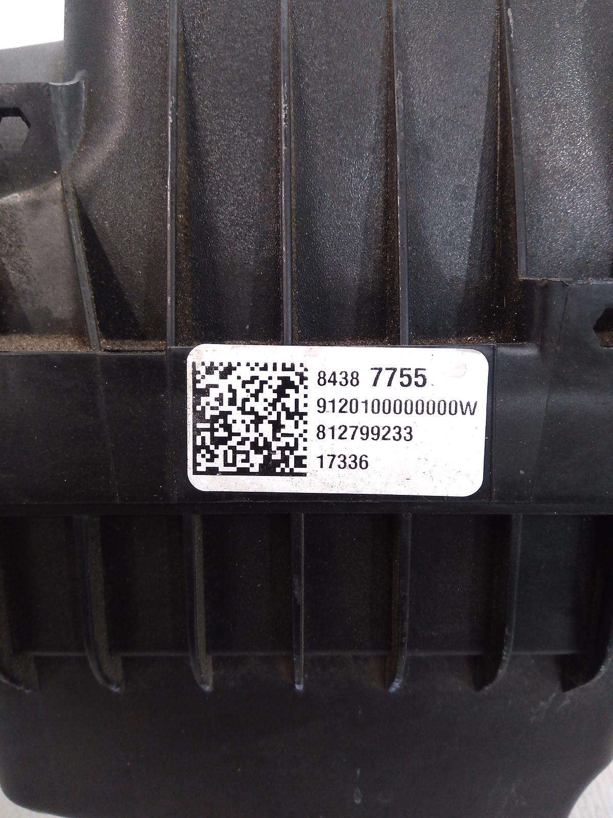 2018 Holden Equinox Air Cleaner/Box View Auto part Air Cleaner/Box Holden Equinox 2018