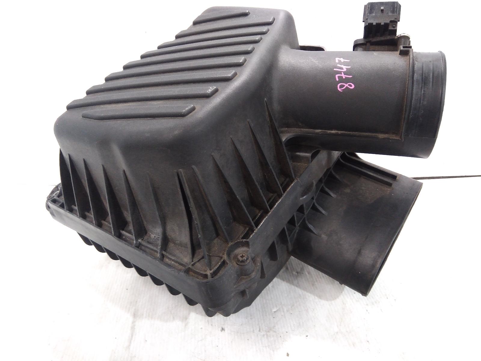 2018 Holden Equinox Air Cleaner/Box View Auto part Air Cleaner/Box Holden Equinox 2018