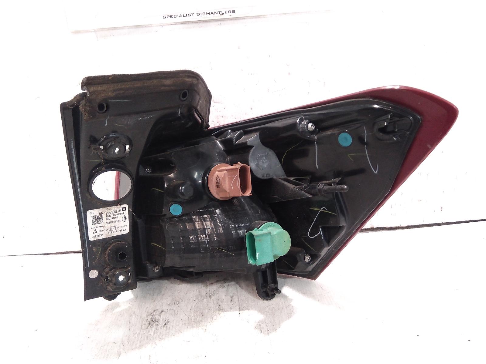 2018 Holden Equinox Left Taillight View Auto part Left Taillight Holden Equinox 2018