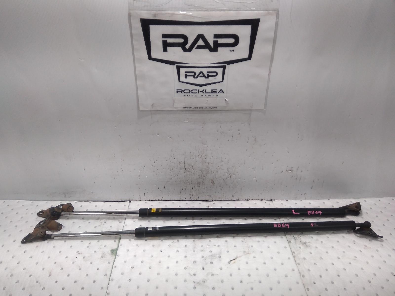 2007 Toyota Hiace Hatch Strut View Auto part Hatch Strut Toyota Hiace 2007