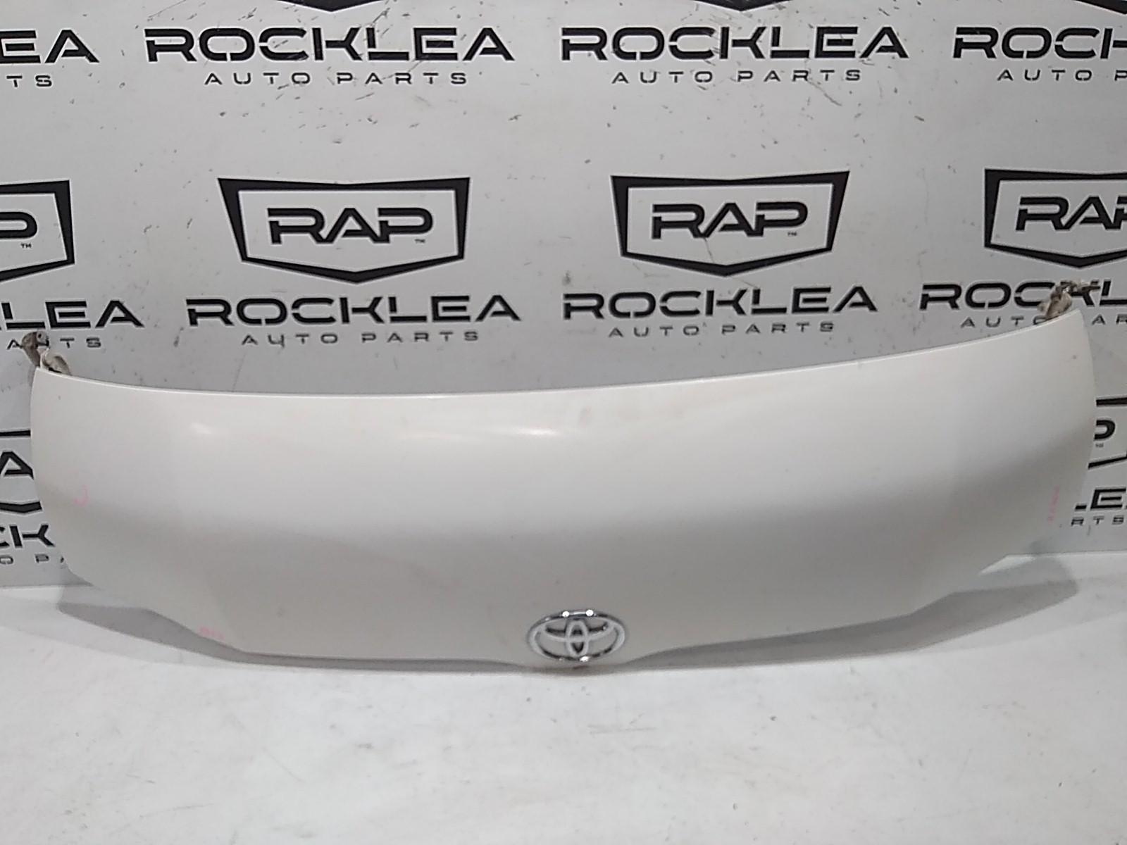 2007 Toyota Hiace Bonnet View Auto part Bonnet Toyota Hiace 2007