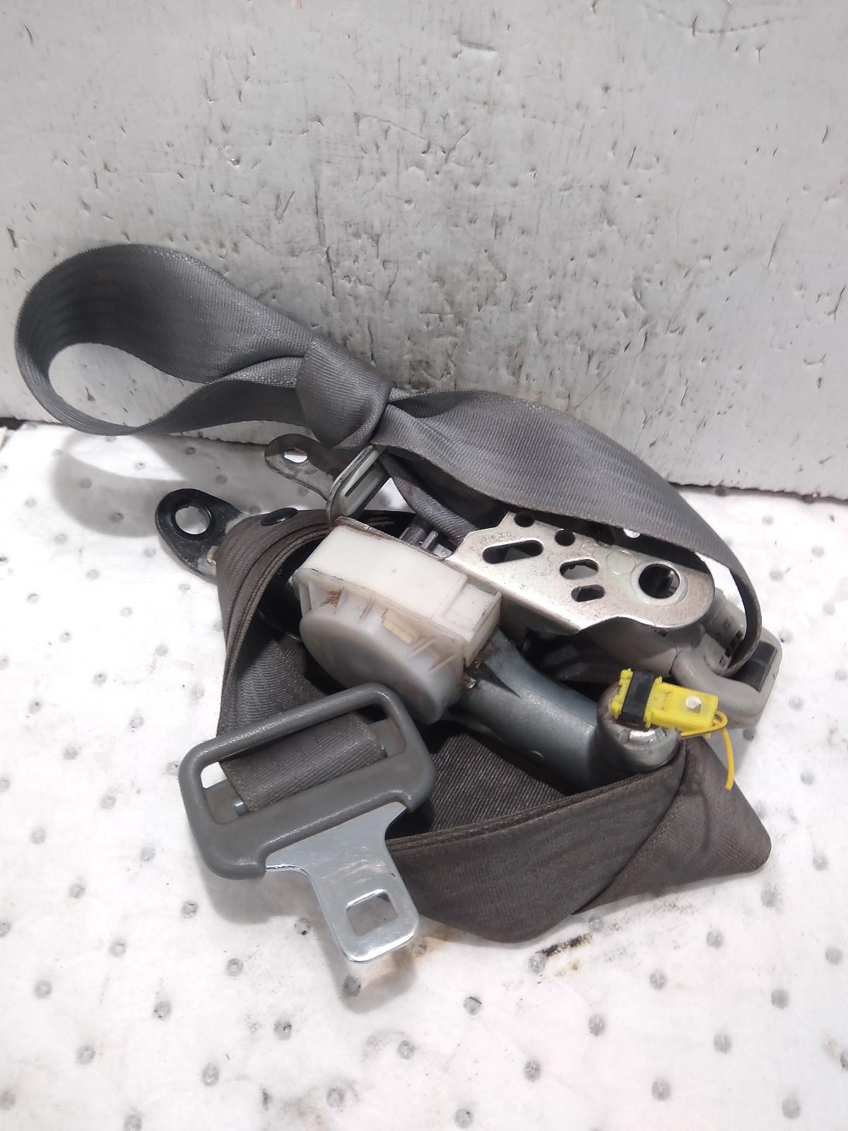 2007 Toyota Hiace Seatbelt/Stalk View Auto part Seatbelt/Stalk Toyota Hiace 2007