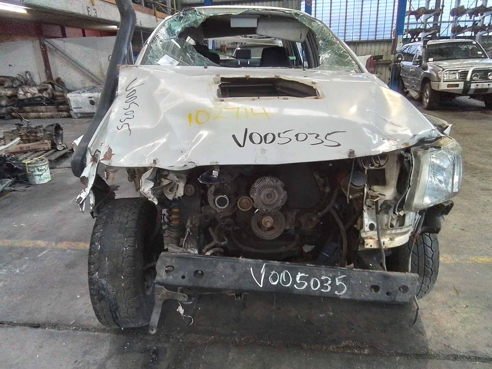 Fuel Filter Housing Hilux Toyota 2013