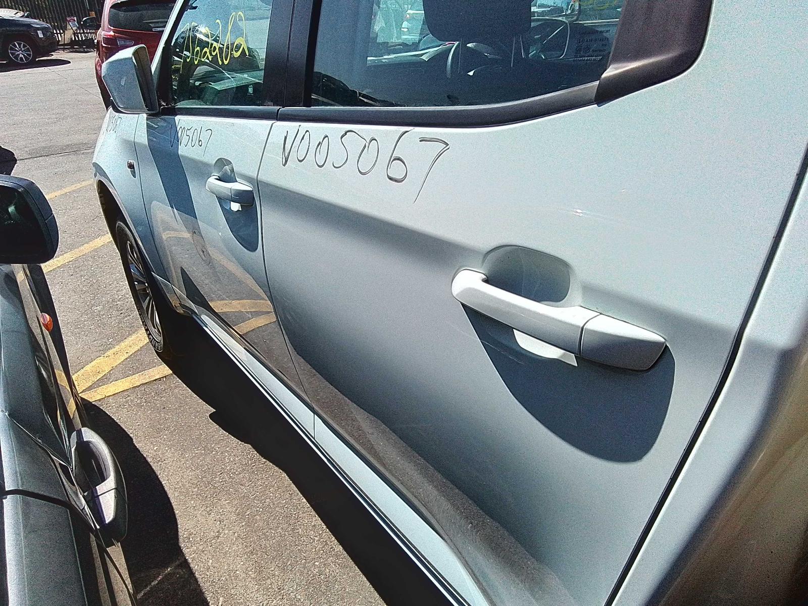 Glove Box Bt50 Mazda 2021