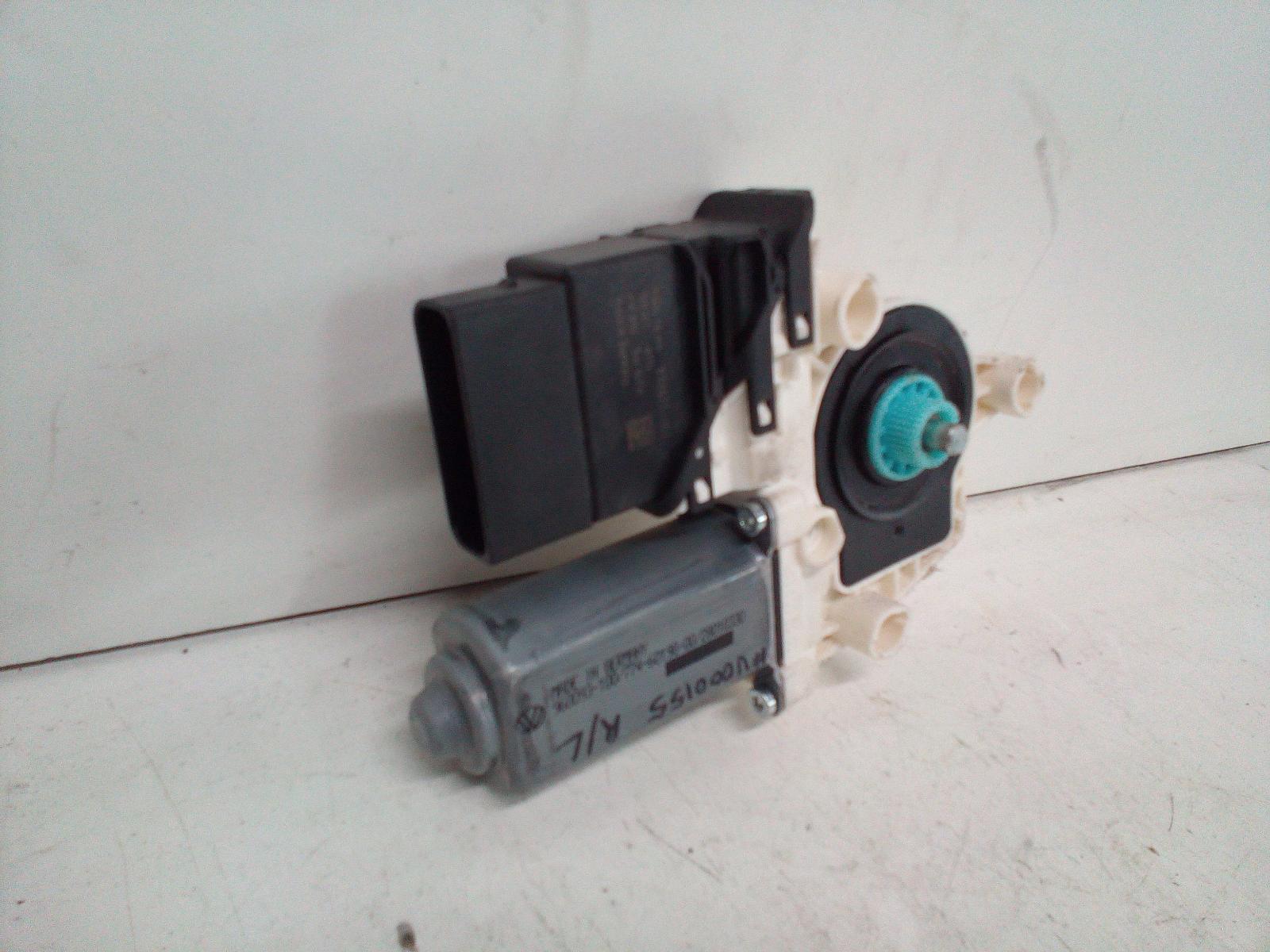 View Auto part Left Rear Wnd Reg/Motor Volkswagen Jetta 2010