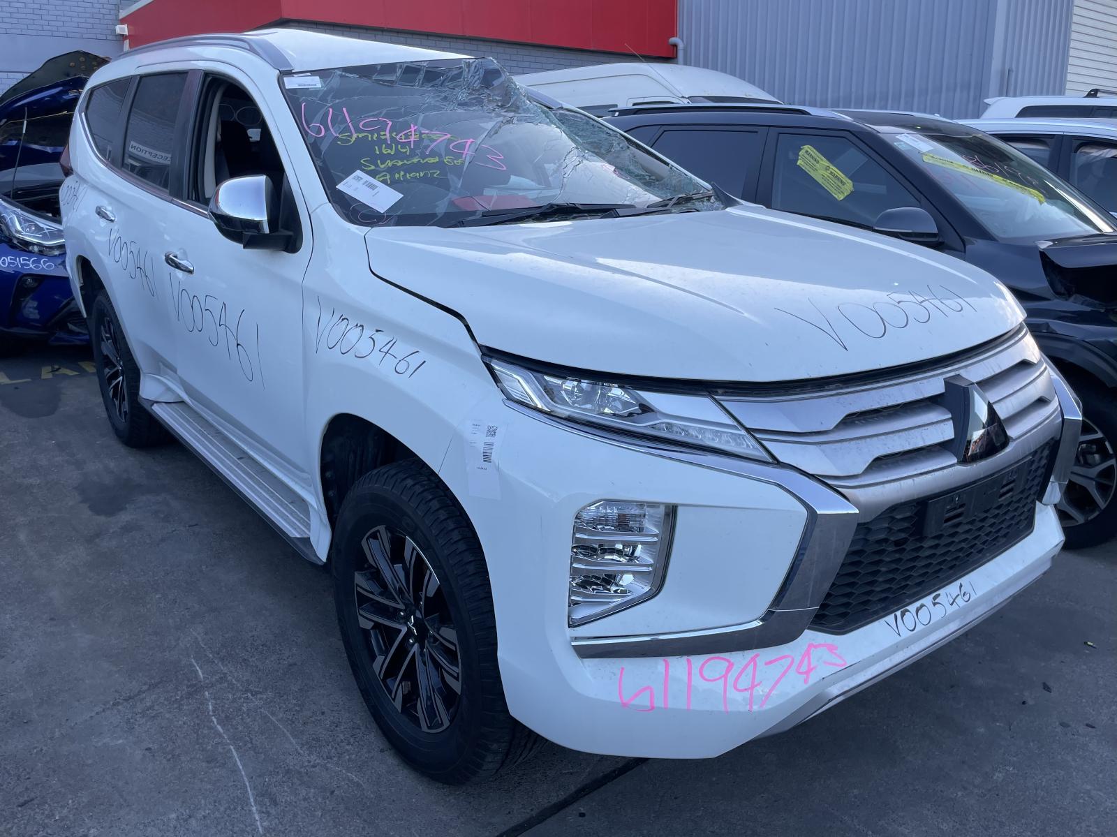 View Auto part Alternator Mitsubishi Pajero 2021