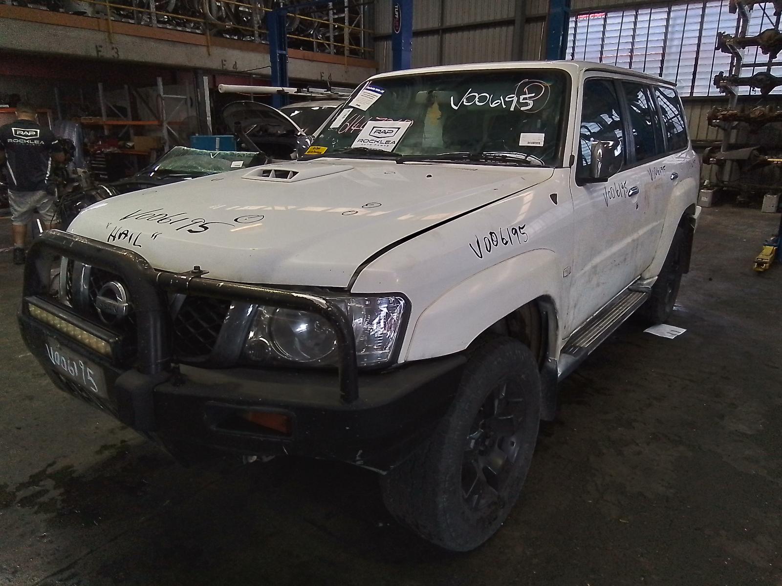 2010 Nissan Patrol Roof Glass/Sunroof/T View Auto part Roof Glass/Sunroof/T Nissan Patrol 2010