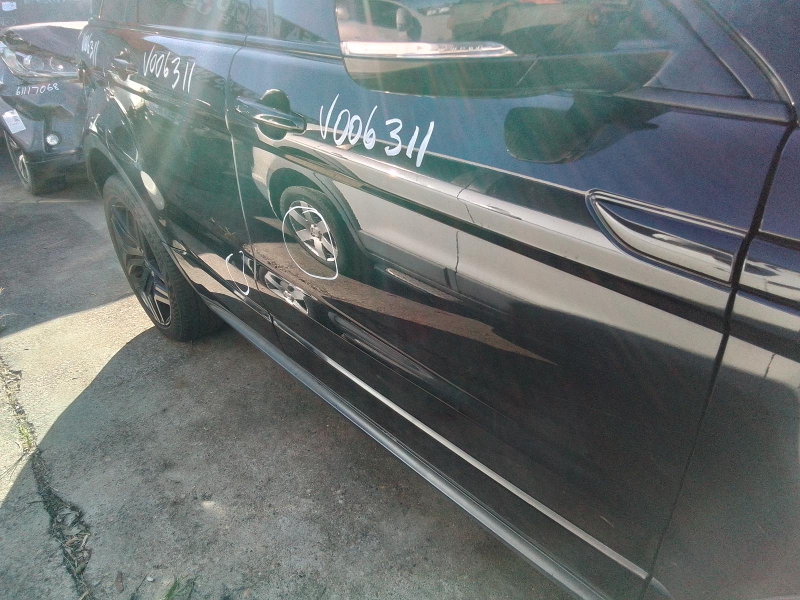 2013 Land Rover Rangerover Evoque Rear Bumper View Auto part Rear Bumper Land Rover Rangerover Evoque 2013