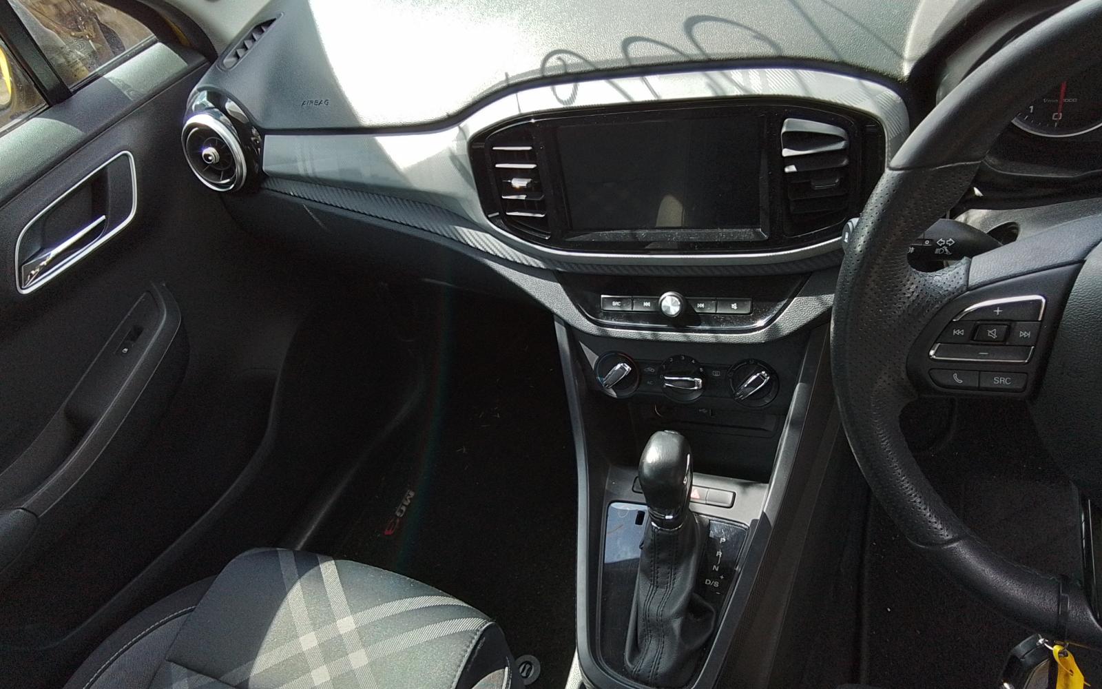 View Auto part Console Mg Mg3 2020