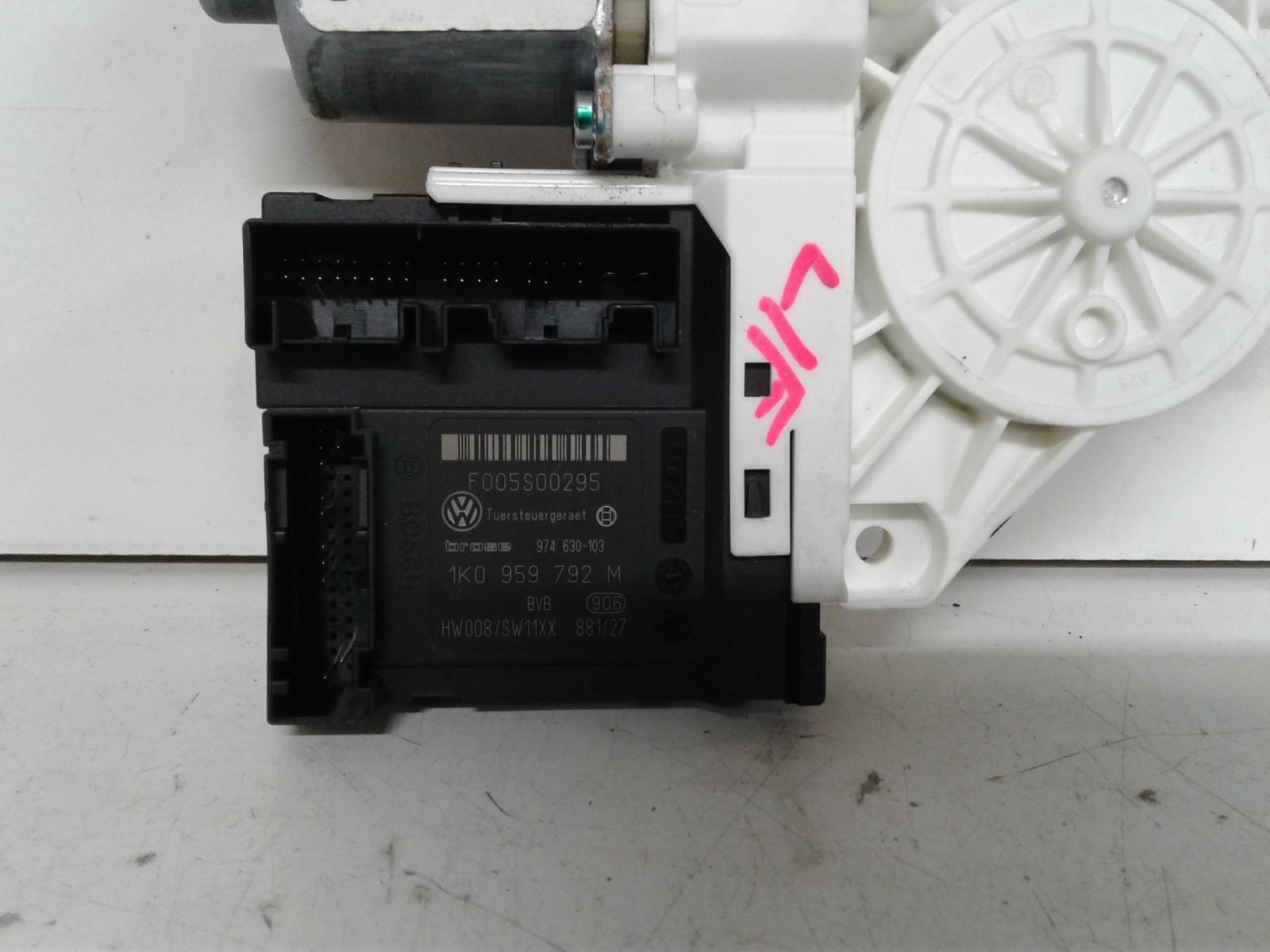 View Auto part Left Front Window Reg/Motor Volkswagen Jetta 2008