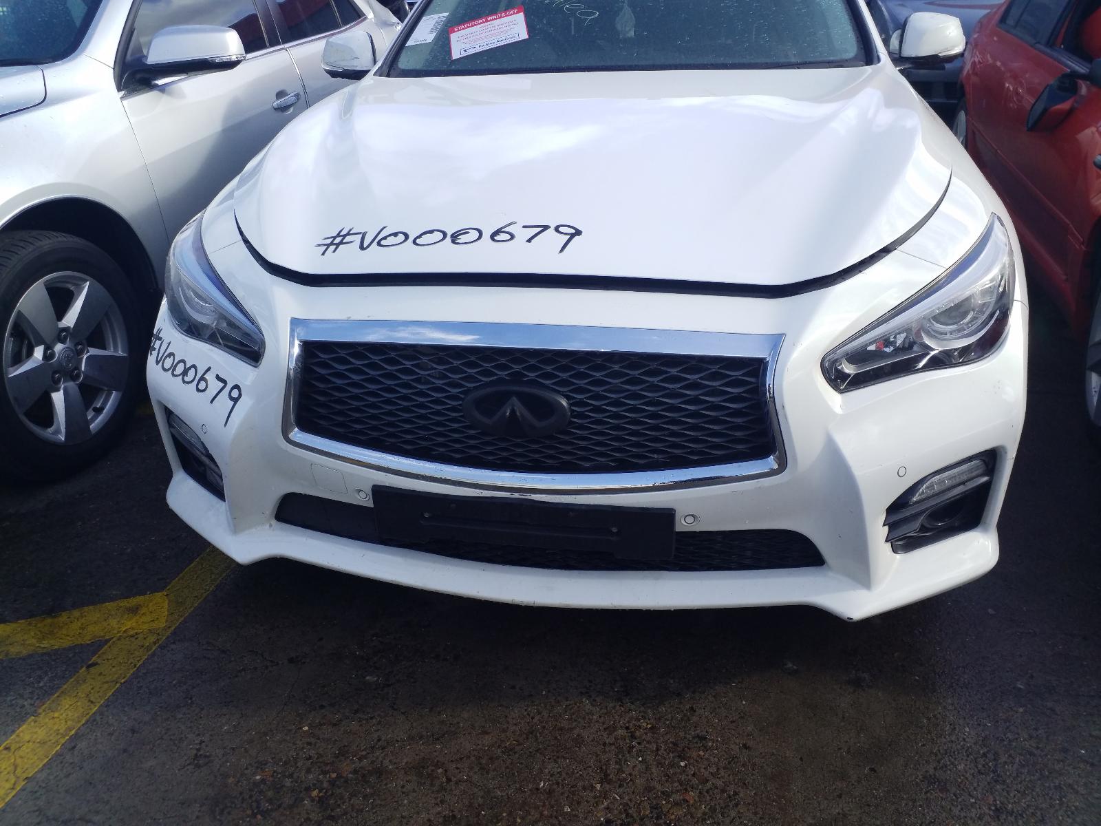 View Auto part Console Infiniti Q50 2016