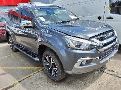 View Auto part Radiator Isuzu Mu-x 2020