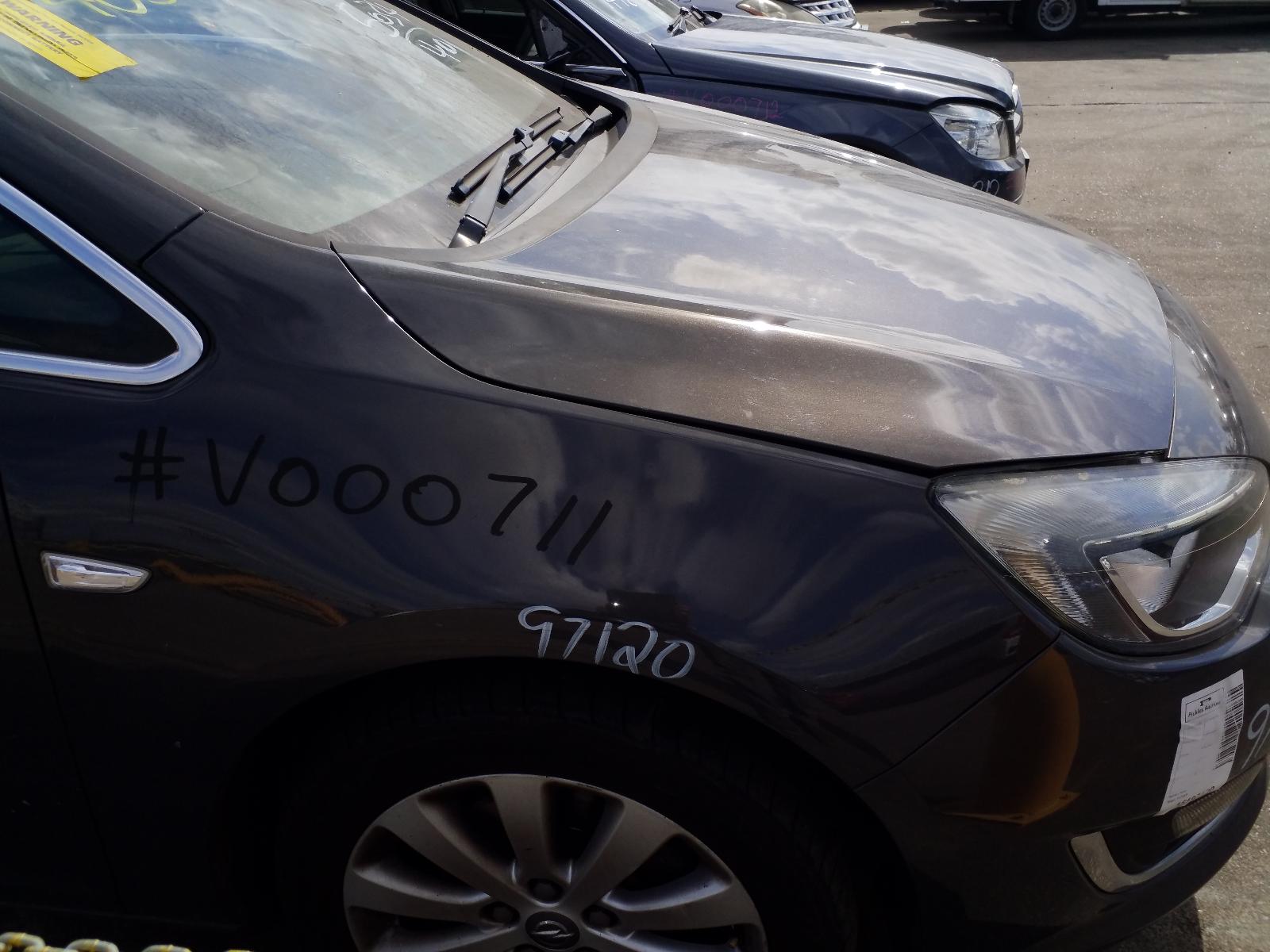 2013 Opel Astra Right Front Door View Auto part Right Front Door Opel Astra 2013