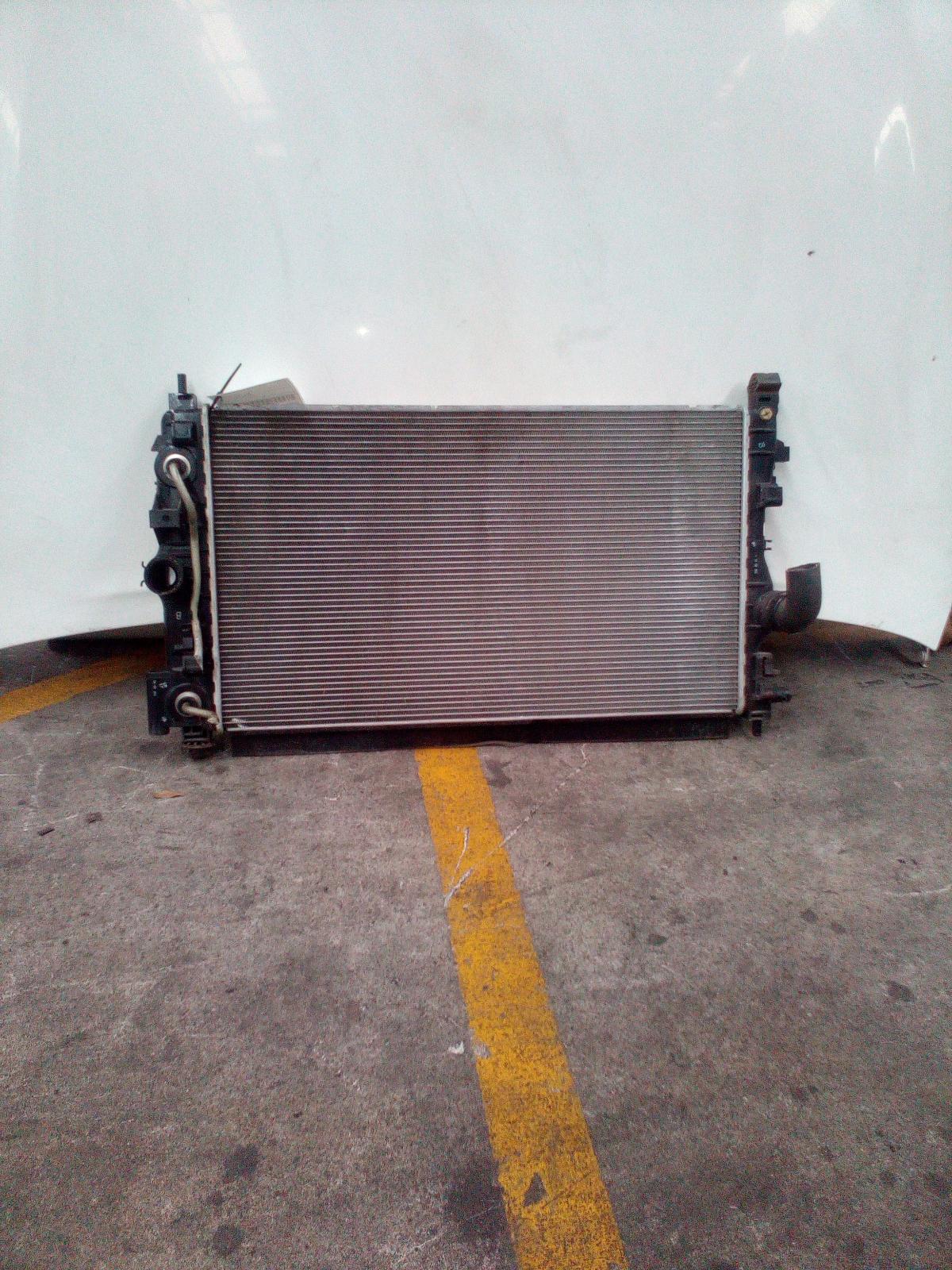 View Auto part Radiator Opel Astra 2013