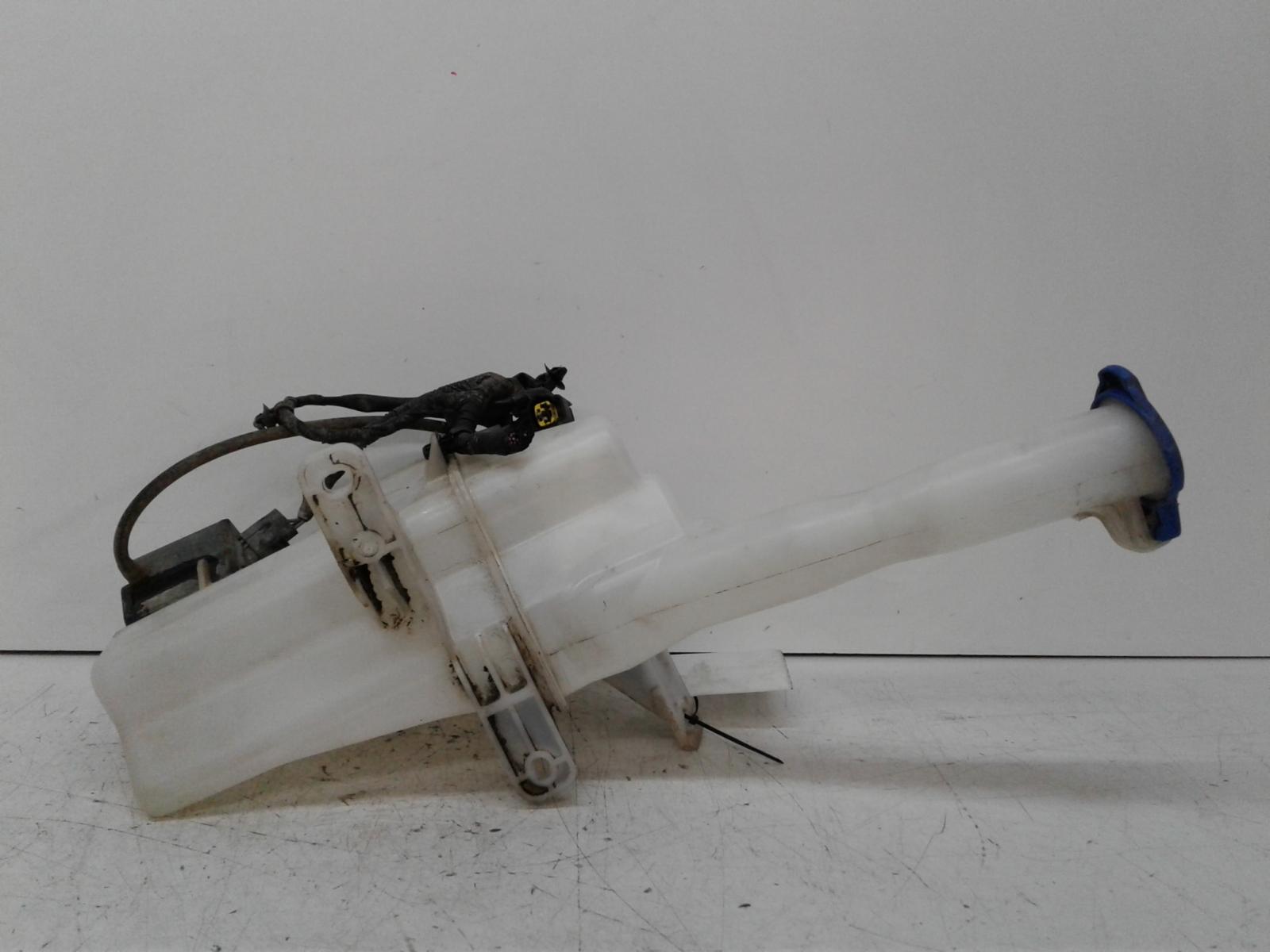 View Auto part Washer Bottle Hyundai I20 2011