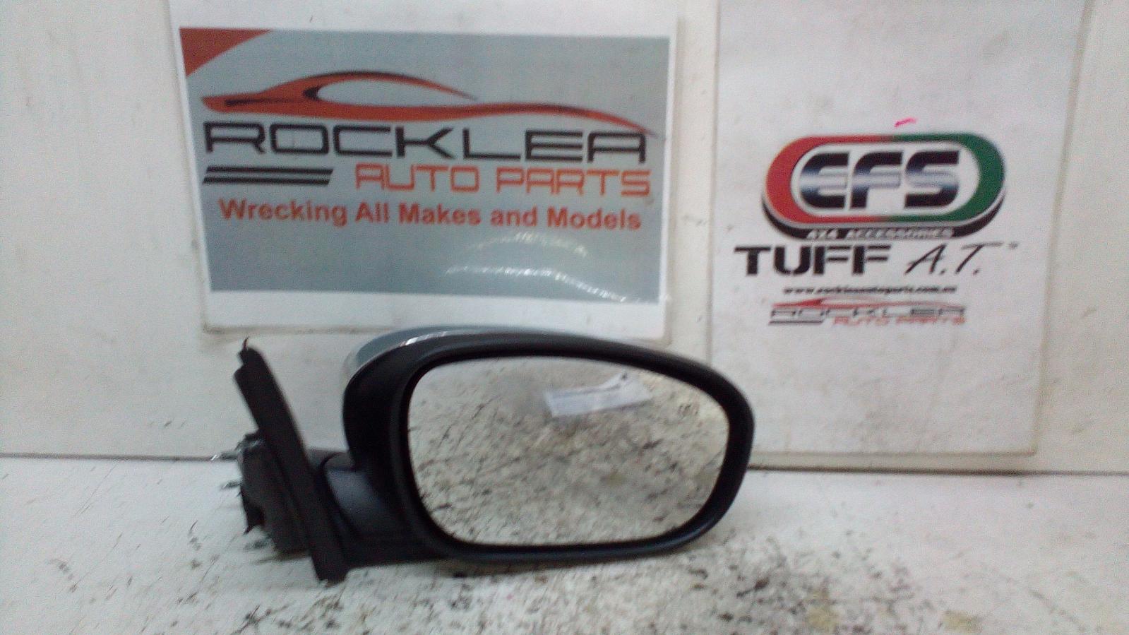 View Auto part Right Door Mirror Chrysler 300c 2006