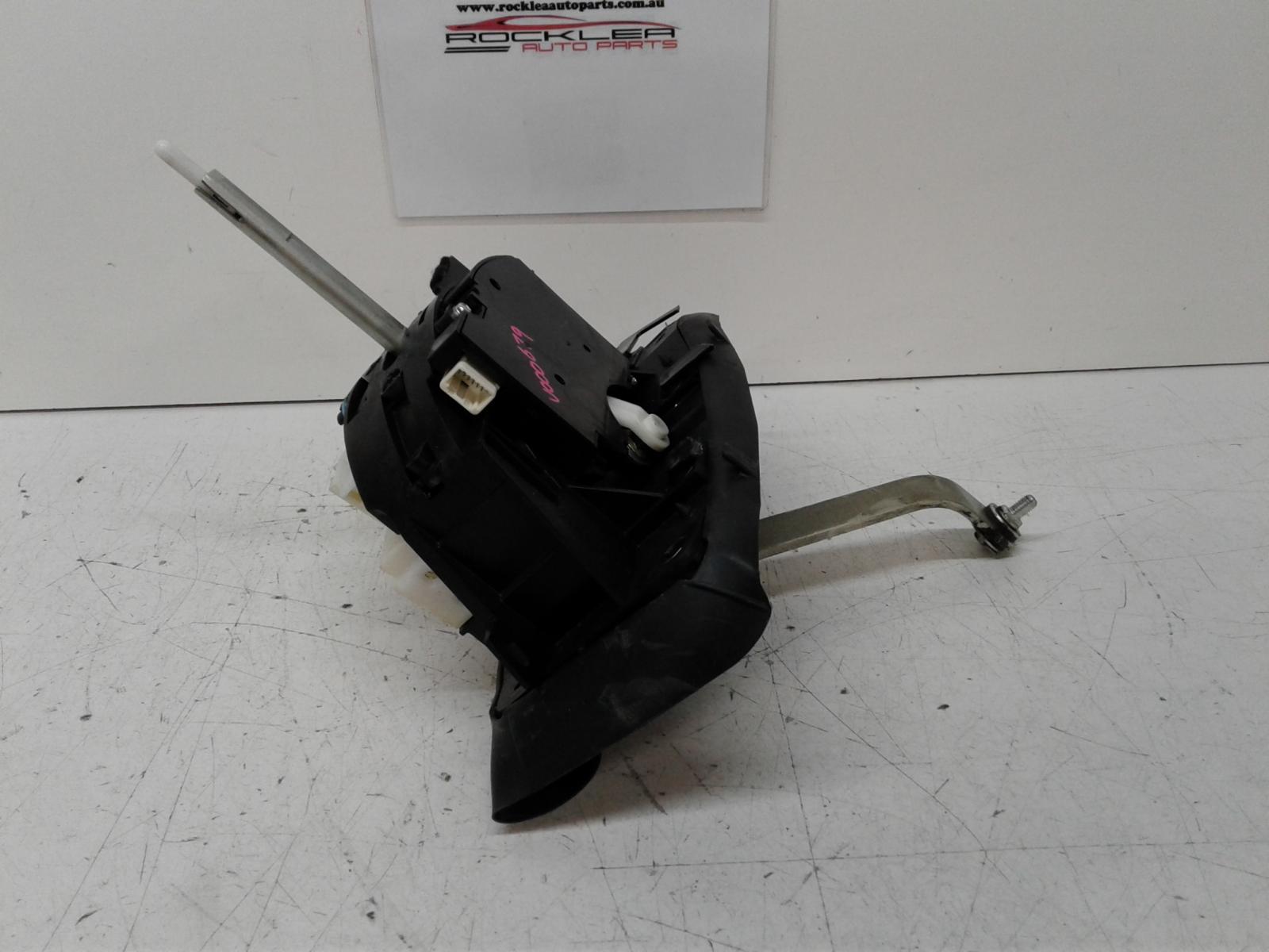 2016 Infiniti Q50 Gear Stick/Shifter View Auto part Gear Stick/Shifter Infiniti Q50 2016