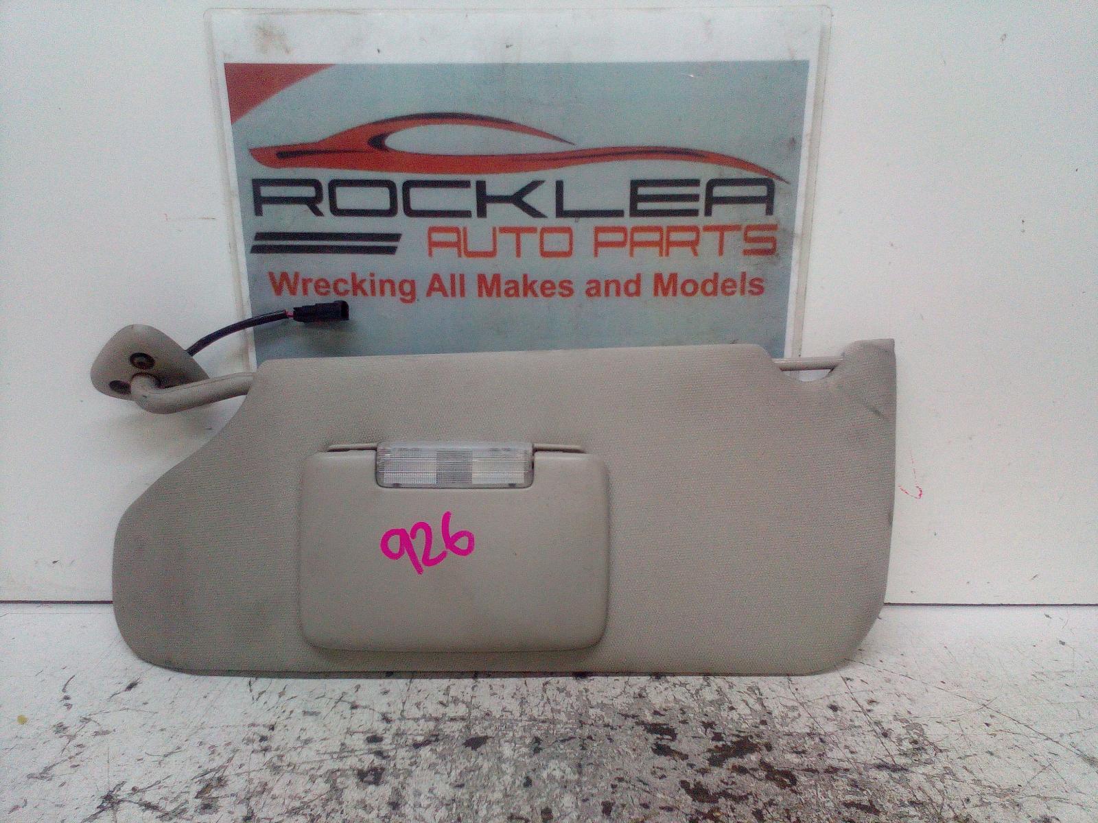 View Auto part Sunvisor Chrysler 300c 2007