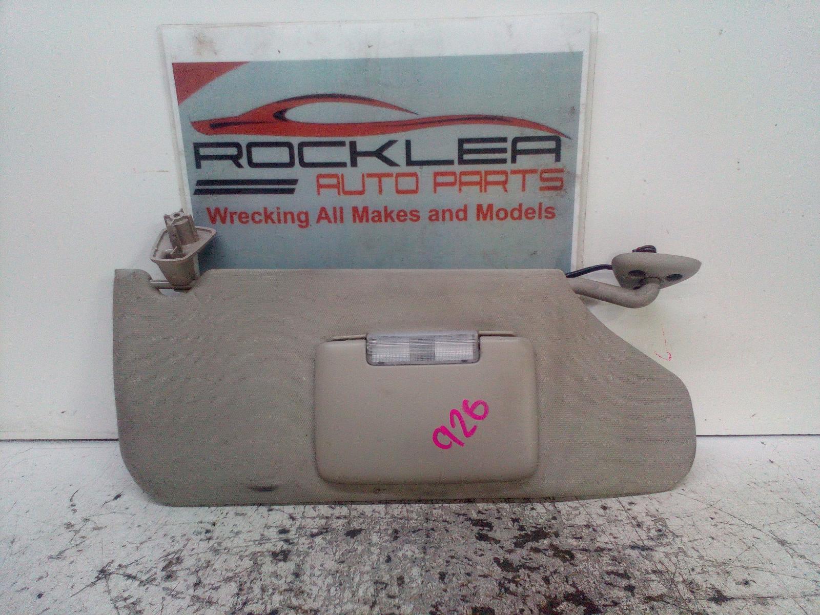 2007 Chrysler 300c Sunvisor View Auto part Sunvisor Chrysler 300c 2007