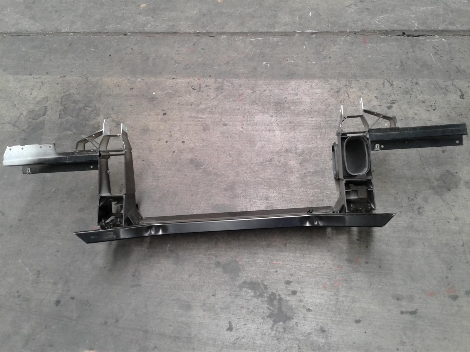 View Auto part Radiator Support Bmw X3 2013