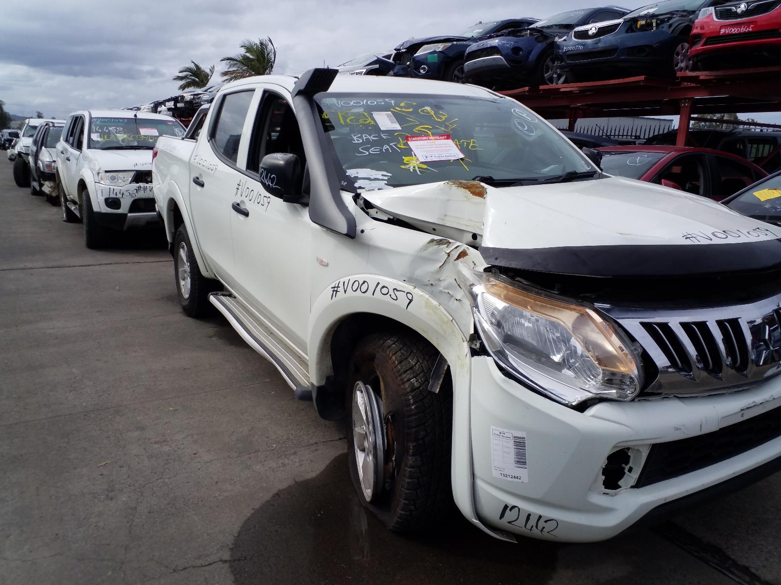 View Auto part Flywheel/Flexplate Mitsubishi Triton 2015
