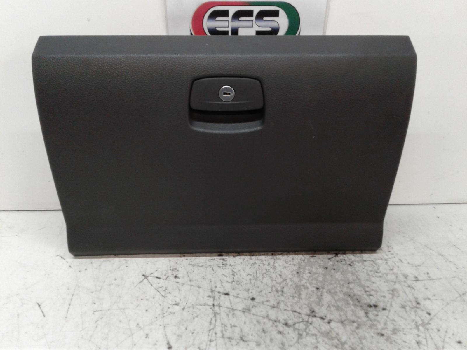 View Auto part Glove Box Volkswagen Amarok 2012
