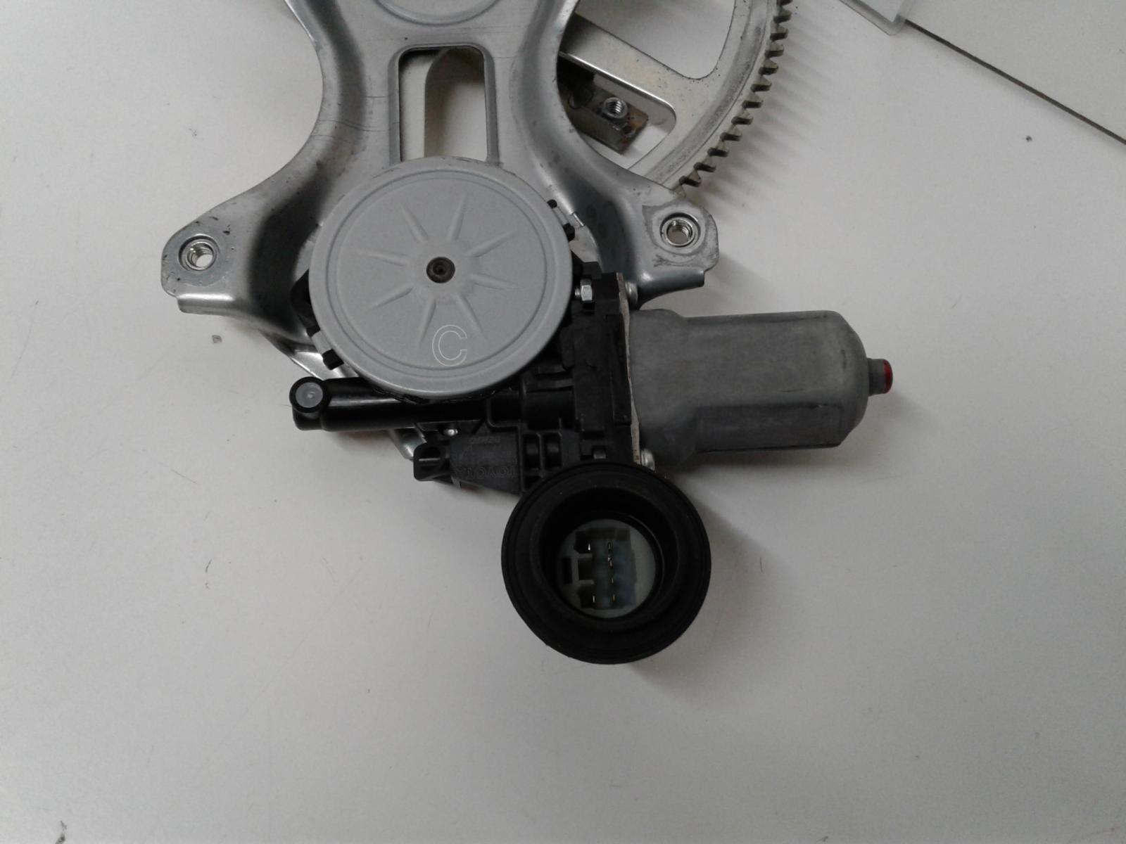 View Auto part Left Front Window Reg/Motor Toyota Rav4 2011
