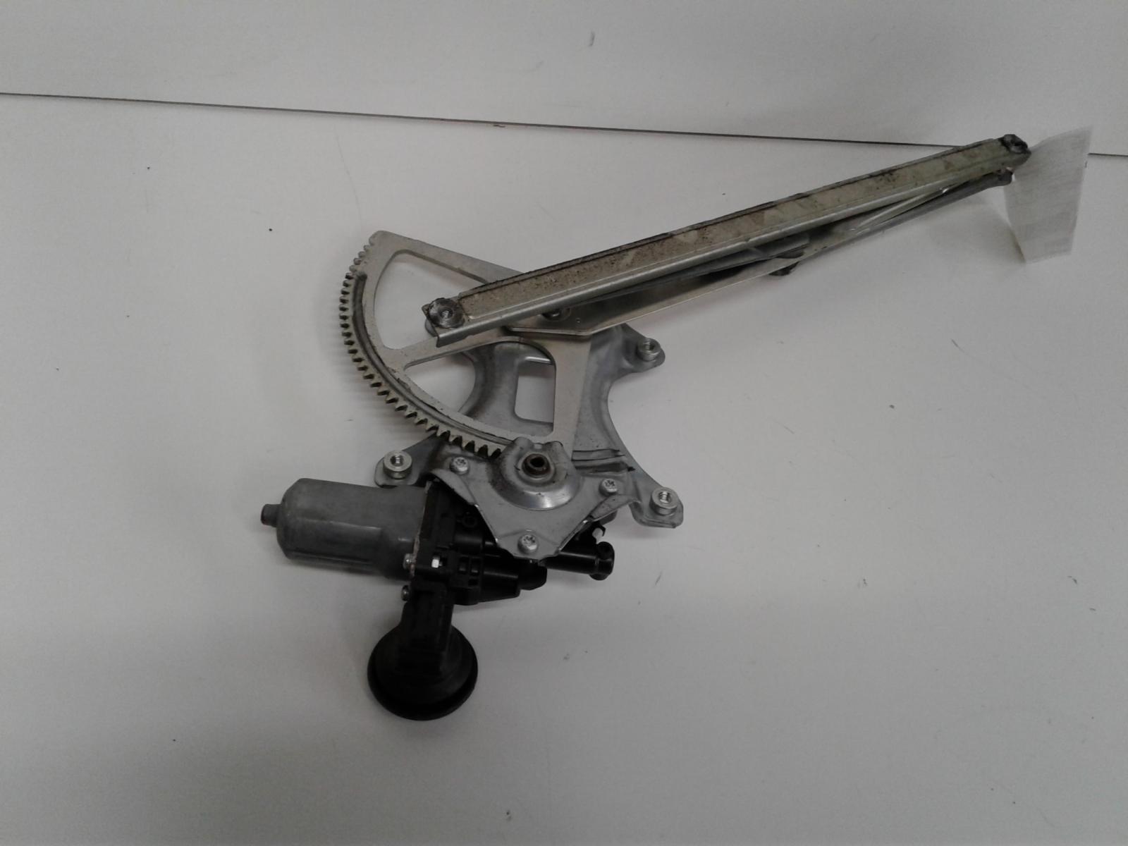 View Auto part Left Front Window Reg/Motor Toyota Rav4 2011