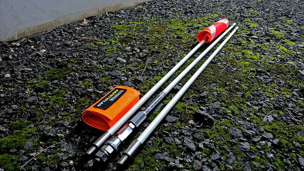 Bushranger SF01A Safety & Sand Flag (each) Roof Rack World