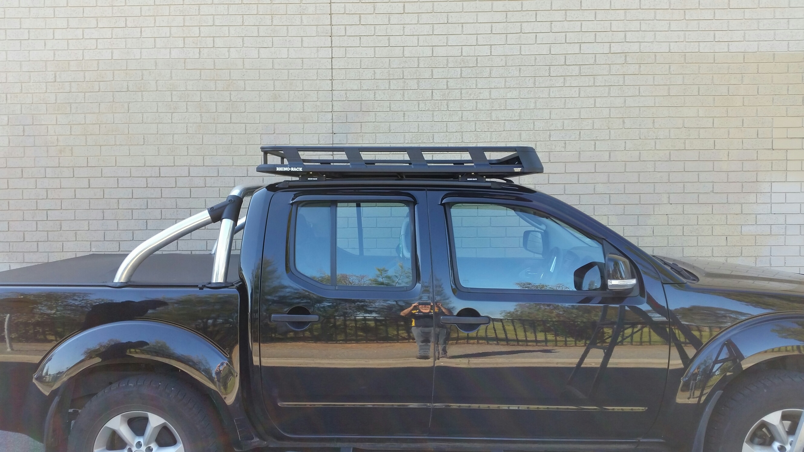 Nissan Navara 4dr Ute Dual Cab D40 (ST/STX) 11/05 to 06/15 RhinoRack