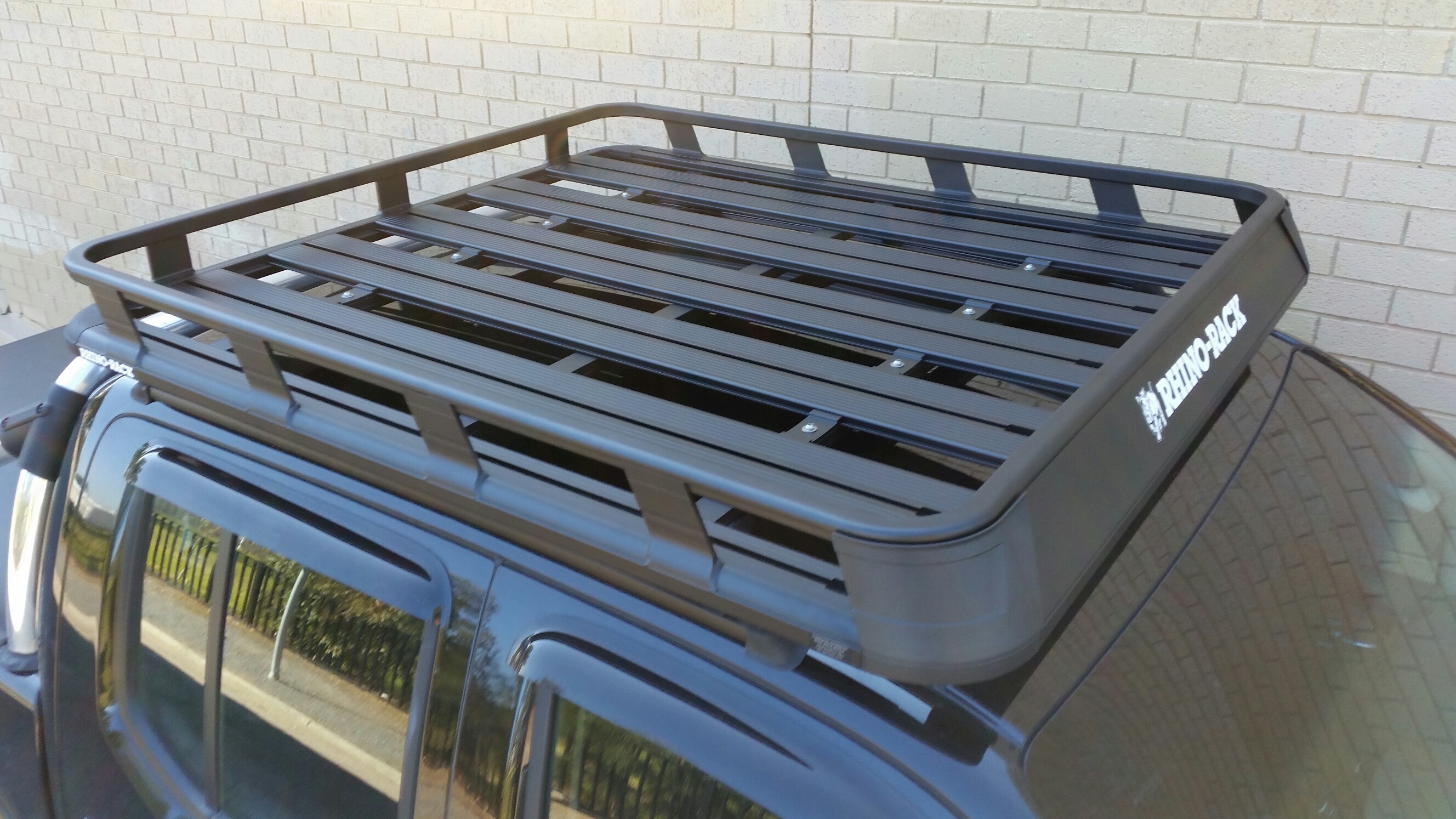 Nissan Navara 4dr Ute Dual Cab D40 (ST/STX) 11/05 to 06/15 RhinoRack