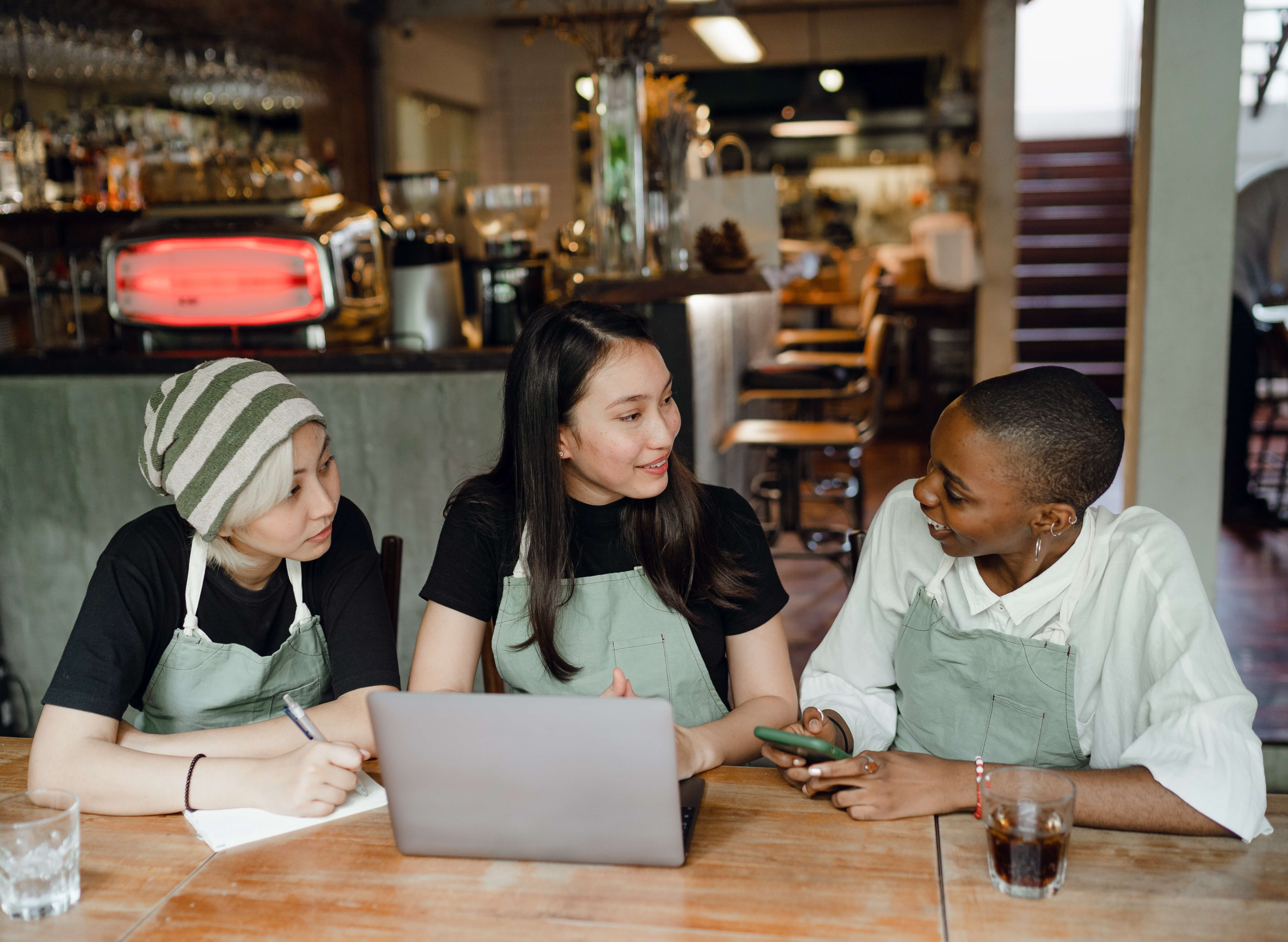 What Is The Difference Between Scheduling And Staffing RosterElf