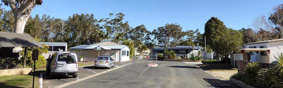 Colonial Holiday Park & Leisure Village