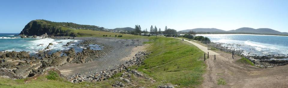 Pebbly Beach - Crescent Head
