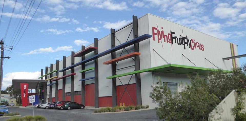 Flying FruitFly Circus