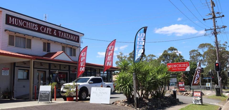 Munchies Cafe & Takeaway